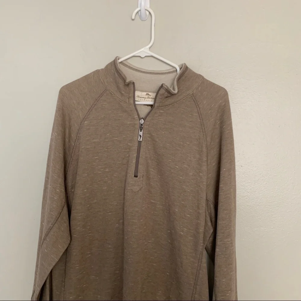 Tommy Bahama excellent a24
